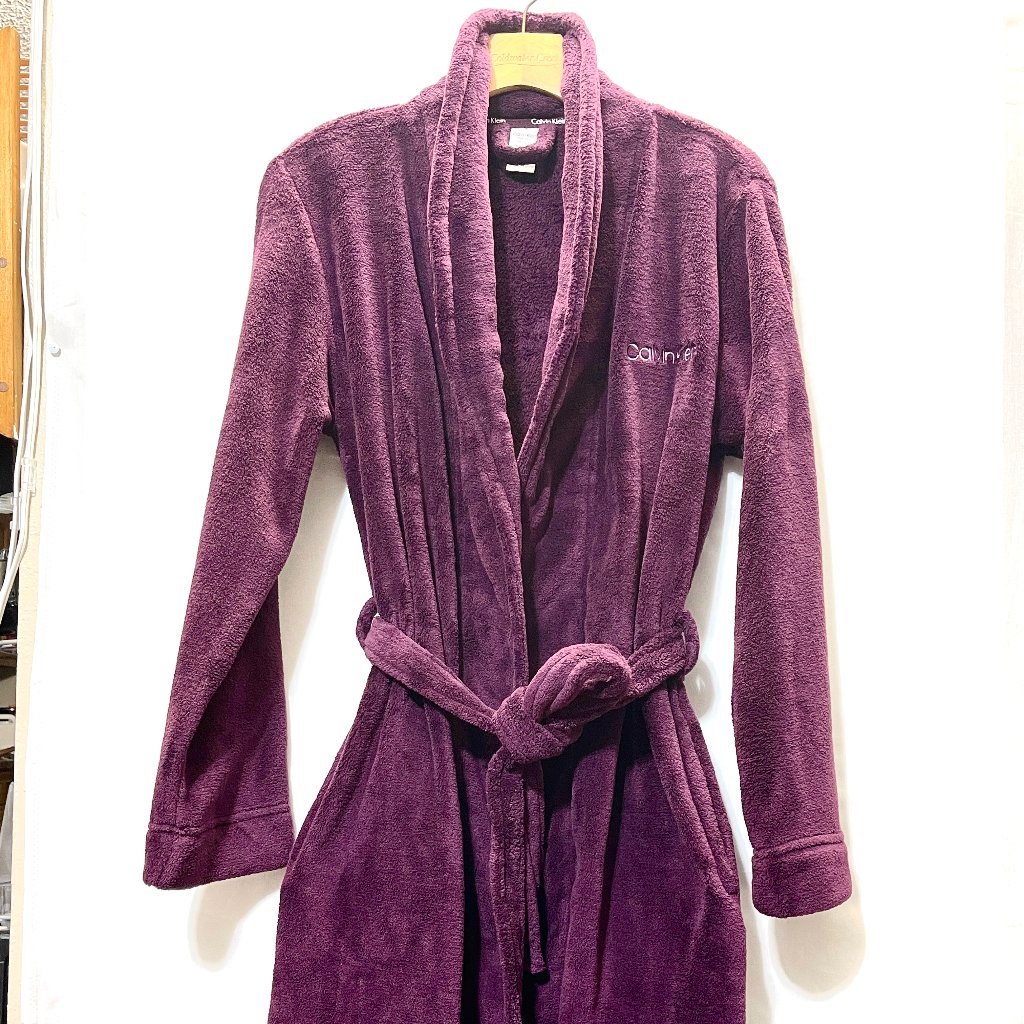 Brand New Calvin Klein  Womens Bathrobe  Nwt Size XsS  63 Inch